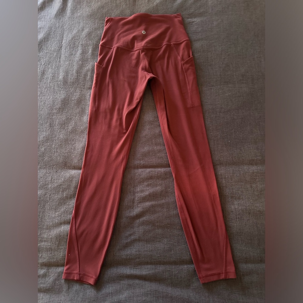 Align Legging with Pockets